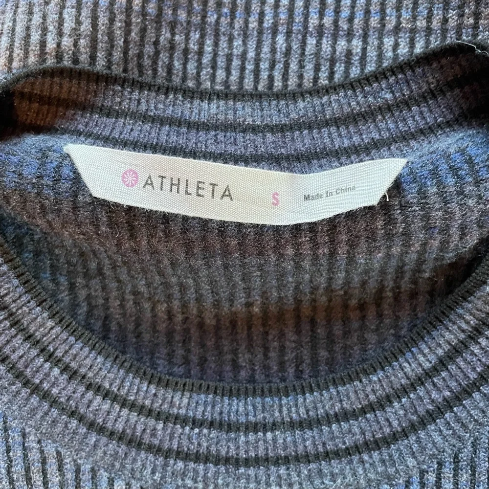 Athleta fun blue